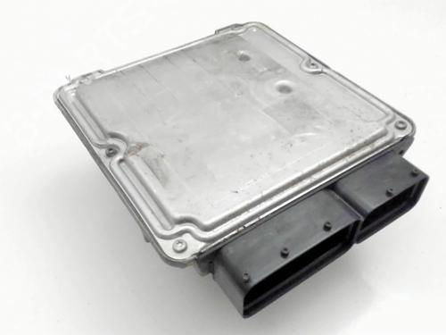 Engine control unit (ECU) VW GOLF V (1K1) 1.9 TDI | BP26666477M57 