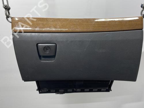 Used Glove box VOLVO XC90 I (275) D5 AWD (163 hp) 28591120