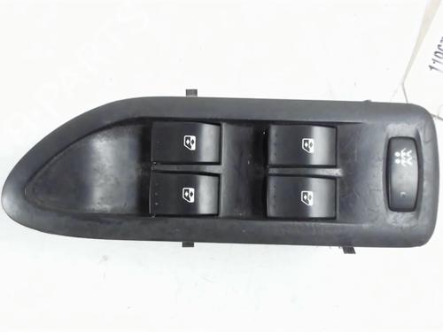 Used Left front window switch RENAULT LAGUNA II (BG0/1_) 1.9 dCi (107 hp) 32138772