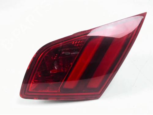 Used Right tailgate light PEUGEOT 308 II (LB_, LP_, LW_, LH_, L3_) 1.6 BlueHDi 120 (120 hp) 31074658
