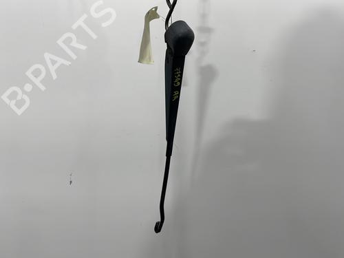 Used Rear windshield wiper arm CITROËN XSARA (N1) 1.9 D (68 hp) 28498680