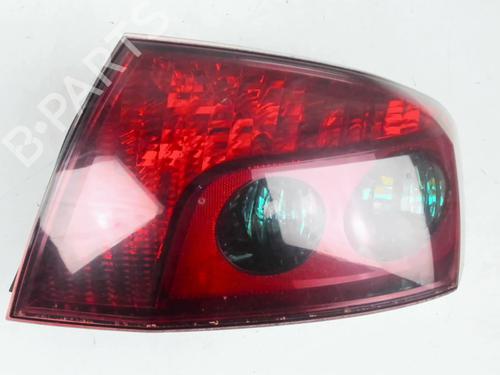 Used Right taillight Right taillight PEUGEOT 407 (6D_) 2.0 HDi 135 (6DRHRH, 6DRHRE, 6DRHRG, 6DRHRJ) (136 hp) 40279989 40279989