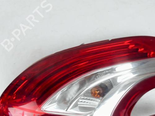 Used Right taillight Right taillight 37037408 37037408