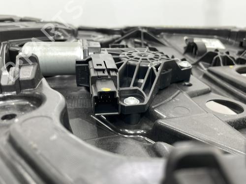 Rear left window mechanism VOLVO V40 Hatchback (525) D3 | BP29419817C24 
