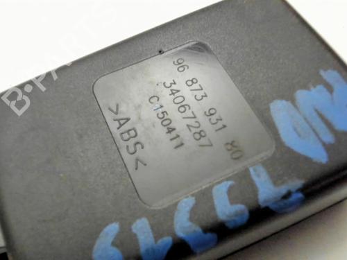 Used Seat buckle Seat buckle CITROËN C3 II (SC_) 1.4 (73 hp) 21525608 21525608