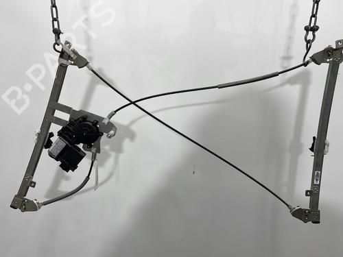 Alzavetro anteriore destra RENAULT CLIO III (BR0/1, CR0/1) 2.0 16V Sport (CR0N, CR1P) (197 hp) 30941449