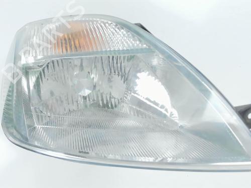 Used Right headlight FORD FIESTA V (JH_, JD_) 1.4 TDCi (68 hp) 20432438