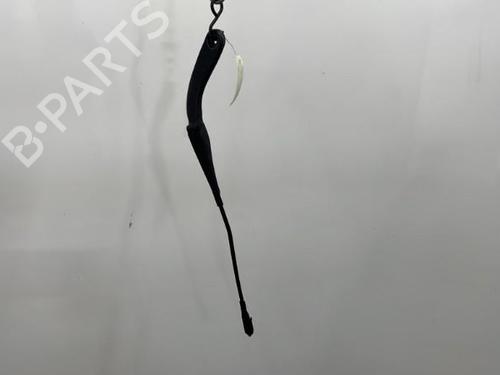 Used Front windshield wiper arm BMW 1 (F20) 118 d (143 hp) 20389200