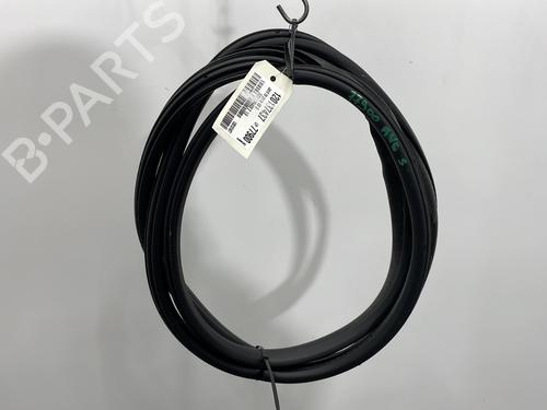 Used Rubber door seal PEUGEOT 3008 I MPV (0U_) 1.6 BlueHDi 120 (120 hp) 32014030