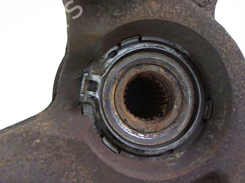 Used Left front steering knuckle Left front steering knuckle RENAULT MODUS / GRAND MODUS (F/JP0_) 1.5 dCi (FP0F, JP0F) (86 hp) 20391970 20391970