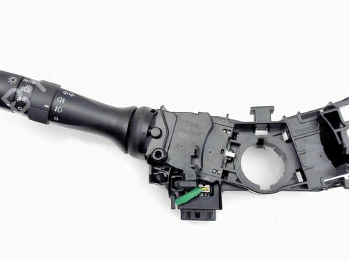 switch-toyota-rav-4-iii-_a3_-2005-2006-2007-2008-2009-2010-2011-2012-2013-2014-32149569 main image