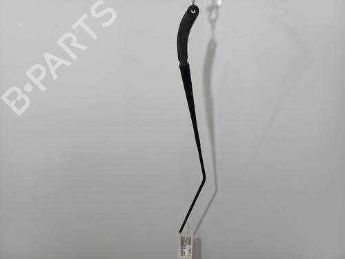 Used Front windshield wiper arm Front windshield wiper arm RENAULT CAPTUR I (J5_, H5_) 1.5 dCi 90 (J5N4, J5M5, J5MW, J5M6, J5AL, J5AJ) (90 hp) 36525964 36525964