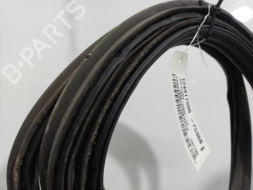Used Rubber door seal Rubber door seal SKODA FABIA I (6Y2) [1999-2008] 35892614 35892614