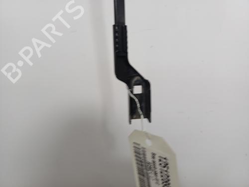 front-windshield-wiper-arm-renault-scenic-iv-j9_-2016-2017-2018-2019-2020-2021-2022-34355689 main image