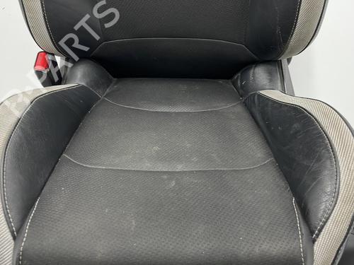Used Left front seat Left front seat CITROËN C4 II (NC_) 1.6 HDi 110 (112 hp) 20445709 20445709