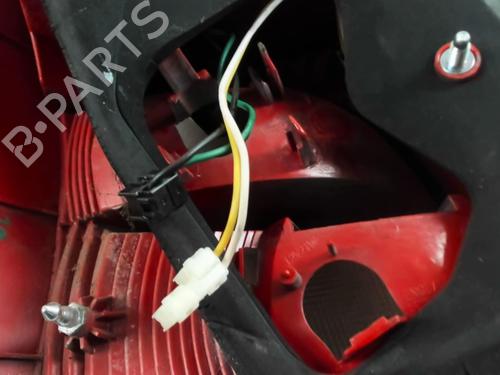 Right taillight TOYOTA YARIS (_P9_) 1.3 VVT-i (SCP90_, SCP90R) | BP32373625C35