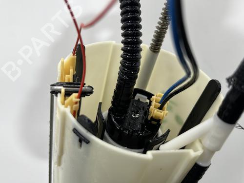 Used Fuel pump Fuel pump FIAT DUCATO Van (250_) 130 Multijet 2,3 D (131 hp) 33635723 33635723