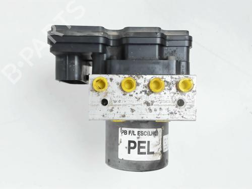 Used ABS pump HYUNDAI i20 I (PB, PBT) 1.1 CRDi (75 hp) 30547791