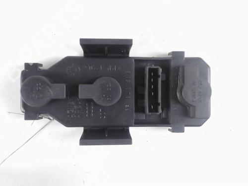 Used Lamp holder Lamp holder AUDI A6 C5 Avant (4B5, 4B6) 1.9 TDI (130 hp) 20440116 20440116