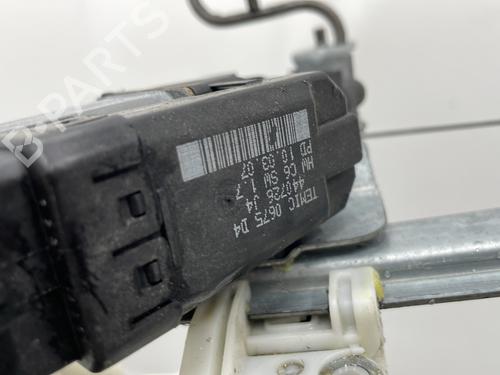Rear right window mechanism RENAULT GRAND SCÉNIC II (JM0/1_) 2.0 dCi (JM1K) | BP26441523C25 