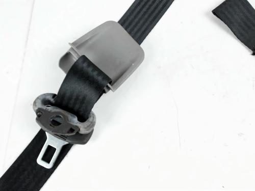 Used Front right seatbelt Front right seatbelt FIAT PUNTO (176_) 1.7 D (57 hp) 21230282 21230282