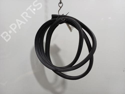 Guarnizione porta Guarnizione porta RENAULT CLIO I (B/C57_, 5/357_) [1990-1999] 37252251 37252251