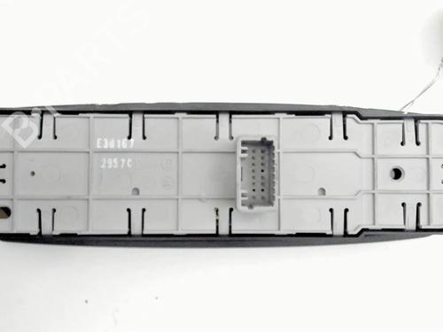 Left front window switch RENAULT LAGUNA III (BT0/1) 2.0 dCi (BT01, BT08, BT09, BT0E, BT0K, BT12, BT1C, BT1D,... | BP30689179I27 - Image 5