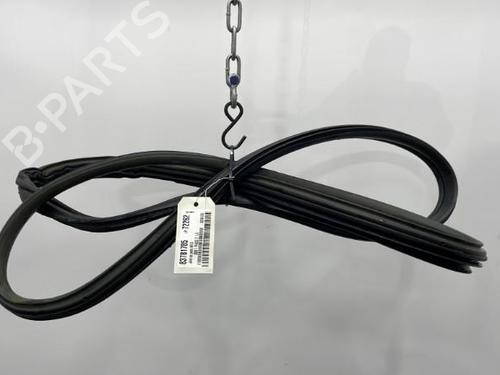 Used Rubber door seal PEUGEOT 3008 I MPV (0U_) 1.6 HDi (114 hp) 20400073