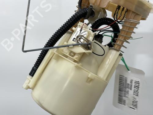 Used Fuel pump Fuel pump RENAULT MEGANE I (BA0/1_) 1.6 16V (BA04, BA0B, BA11, BA1J, BA16, BA19, BA1K, BA1V,... (107 hp) 27091904 27091904