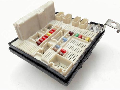 fuse-box-renault-scenic-ii-jm01_-2003-2004-2005-2006-2007-2008-2009-2010-40002879 main image