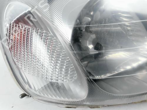 Used Right headlight Right headlight TOYOTA YARIS (_P1_) 1.4 D-4D (NLP10_, NLP10R) (75 hp) 30890733 30890733