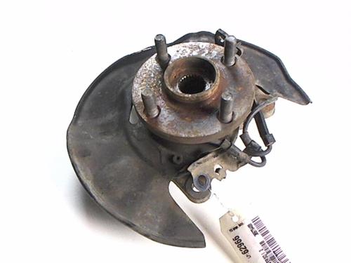 Used Right front steering knuckle Right front steering knuckle TOYOTA COROLLA Verso (_E12_) 2.0 D-4D (CDE120_, CDE120R) (90 hp) 20403568 20403568