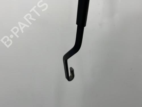 Used Front windshield wiper arm Front windshield wiper arm HYUNDAI i20 II (GB, IB) 1.2 (75 hp) 20394687 20394687
