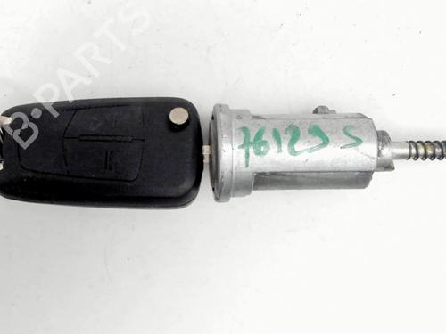 Ratlås/Tændingslås OPEL MERIVA A MPV (X03) 1.7 CDTI (E75) (100 hp) 31074473