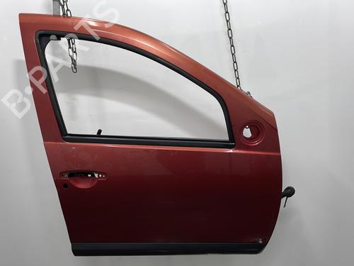 Używane Drzwi przednie prawe DACIA SANDERO 1.2 16V (75 hp) 32220201