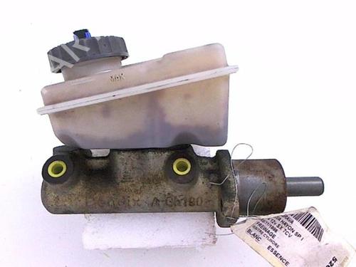 Used Brake master cylinder FIAT BRAVA (182_) 1.4 12 V (182.BA) (80 hp) 20460944