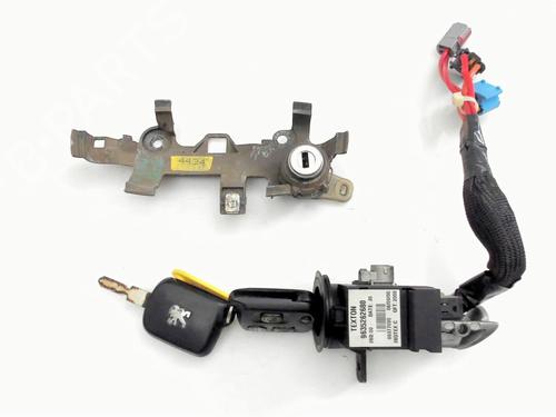 Ratlås/Tændingslås PEUGEOT 607 (9D, 9U) 2.2 HDi (133 hp) 31074546