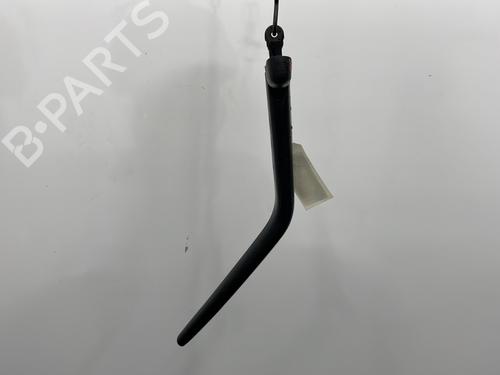 Used Rear windshield wiper arm Rear windshield wiper arm 21384904 21384904