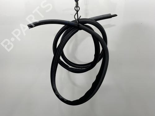 Used Rubber door seal BMW 5 (E60) 520 d (150 hp) 26224105