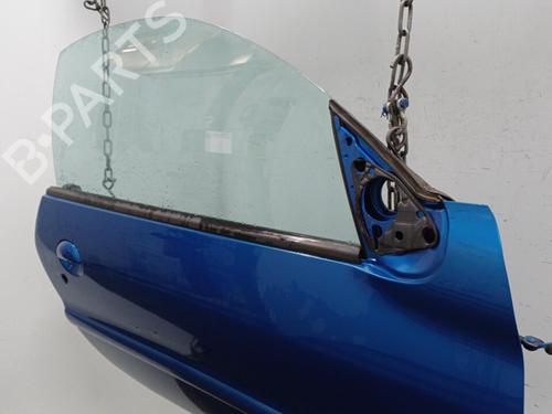 Used Right front door PEUGEOT 206 CC (2D) 1.6 16V (2DNFUF, 2DNFUR) (109 hp) 20446771