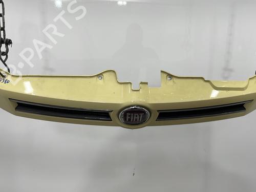 Used Grille FIAT PANDA (169_) 1.2 LPG (169CXF1A) (69 hp) 28567652