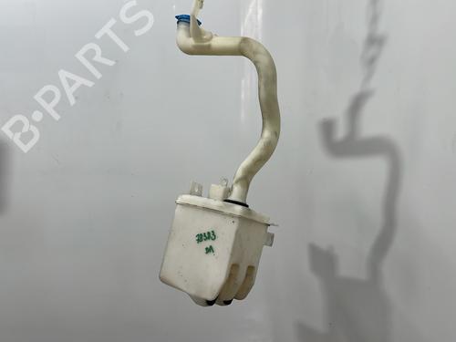 Used Windscreen washer tank Windscreen washer tank SUZUKI SWIFT III (MZ, EZ) 1.3 (RS413, ZC11S) (92 hp) 33834230 33834230