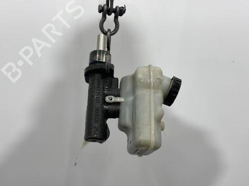 Hovedbremsecylinder MERCEDES-BENZ SPRINTER 2-t Van (B901, B902) 208 CDI (901.661, 901.662, 902.661, 902.662) (82 hp) 32373747