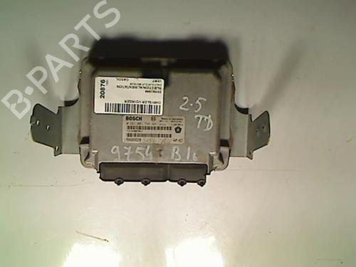 Used Engine control unit (ECU) CHRYSLER VOYAGER / GRAND VOYAGER III (GS_, NS_) 2.5 TD (116 hp) 21229785
