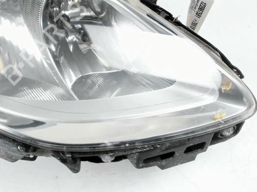 Phare droit Phare droit RENAULT CLIO III (BR0/1, CR0/1) 1.5 dCi (C/BR0G, C/BR1G) (68 hp) 34336412 34336412