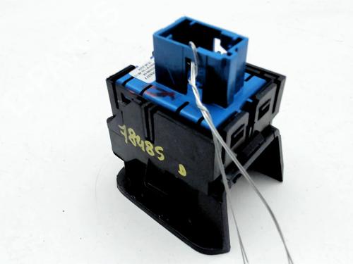 Used Switch Switch PEUGEOT PARTNER Box Body/MPV (K9) 1.5 BlueHDI 130 (131 hp) 32787043 32787043