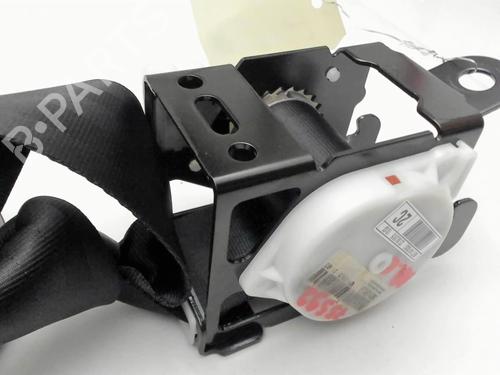 rear-center-seatbelt-citroen-c4-picasso-ii-2013-24867598 main image