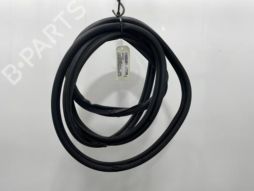 Used Rubber door seal BMW X3 (F25) xDrive 20 d (163 hp) 27895118