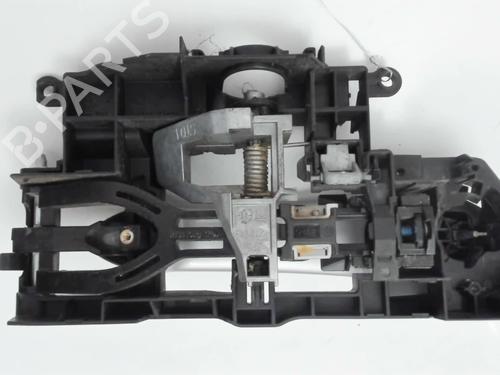 Venstre bak utvendig håndtak BMW 5 Touring (F11) 520 d (184 hp) 20389273