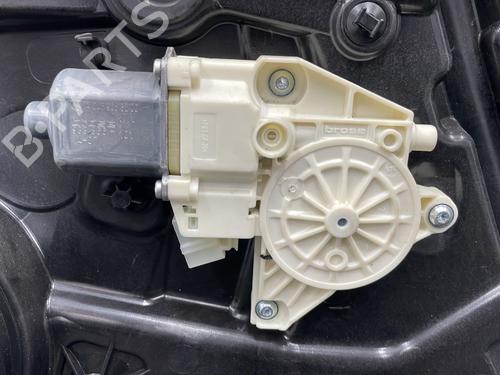Front right window mechanism MERCEDES-BENZ GLA-CLASS (X156) GLA 200 CDI / d (156.908) | BP29844364C23